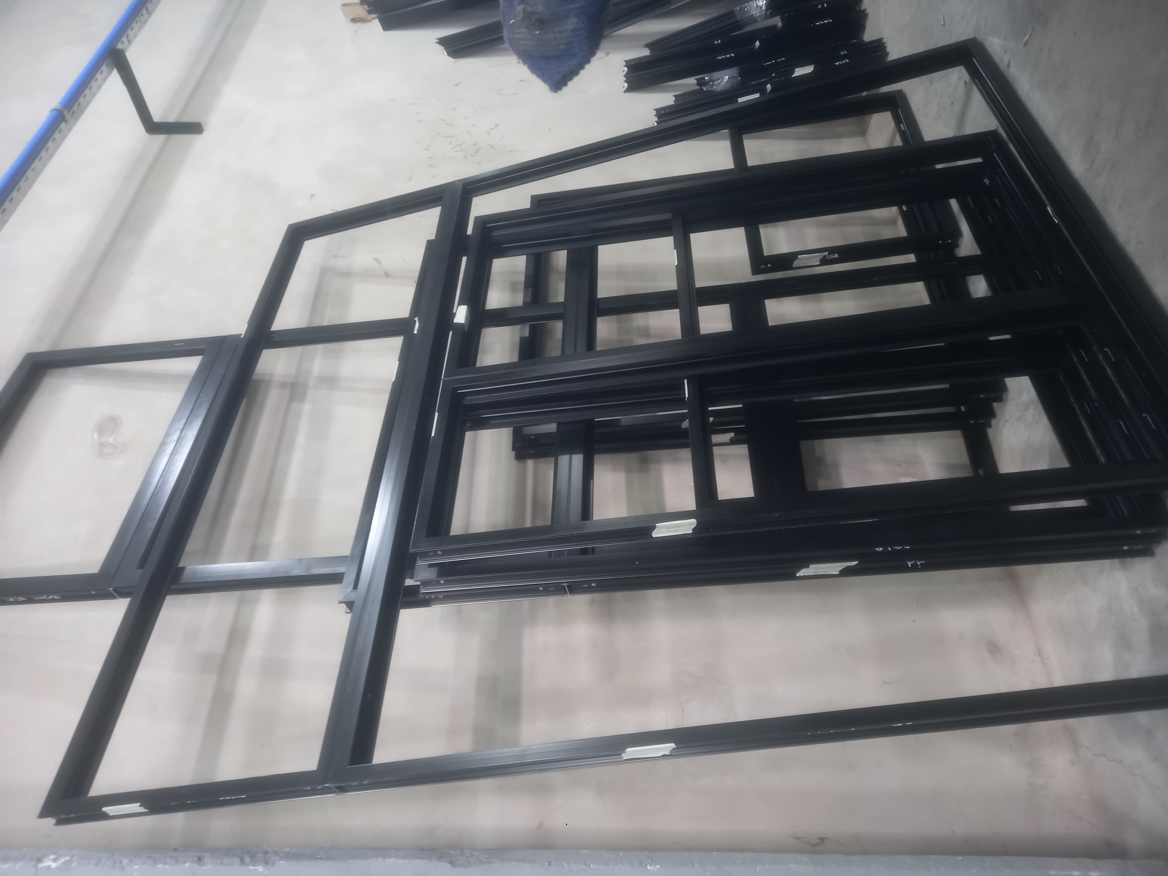 Carpintería de aluminio y reparaciones de ventanas 